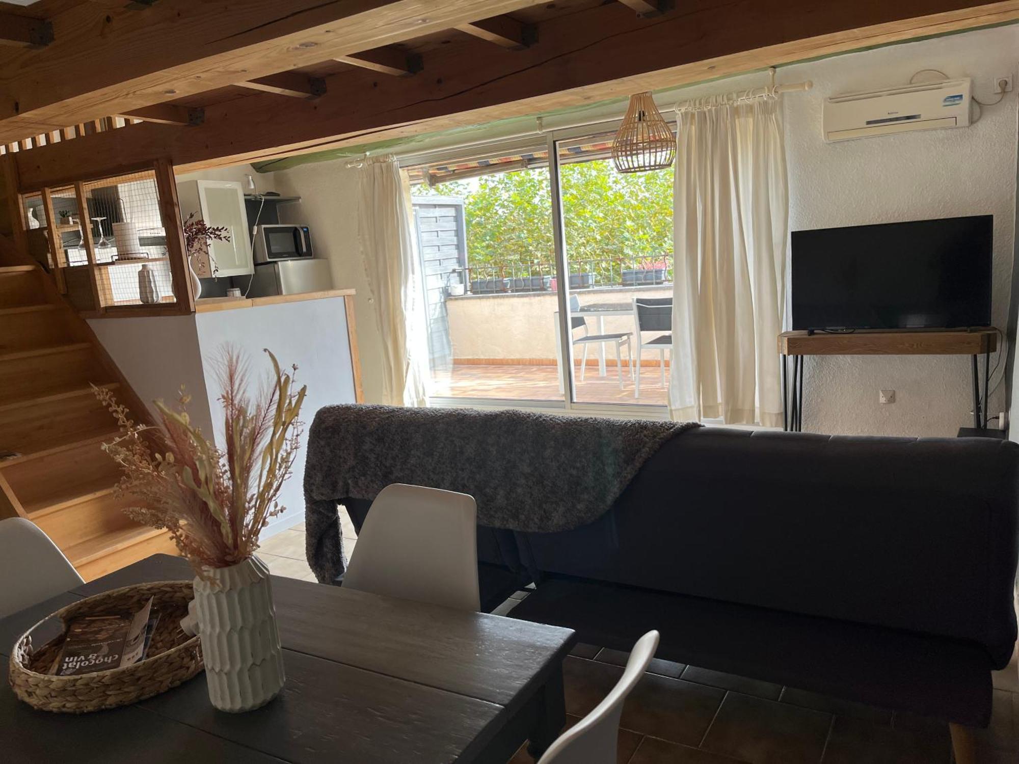 Duplex Lumineux Sur Gde Terrasse, Balneo Double, Parking Prive, Clim, Local Velos Entraigues-sur-la-Sorgue Exterior foto